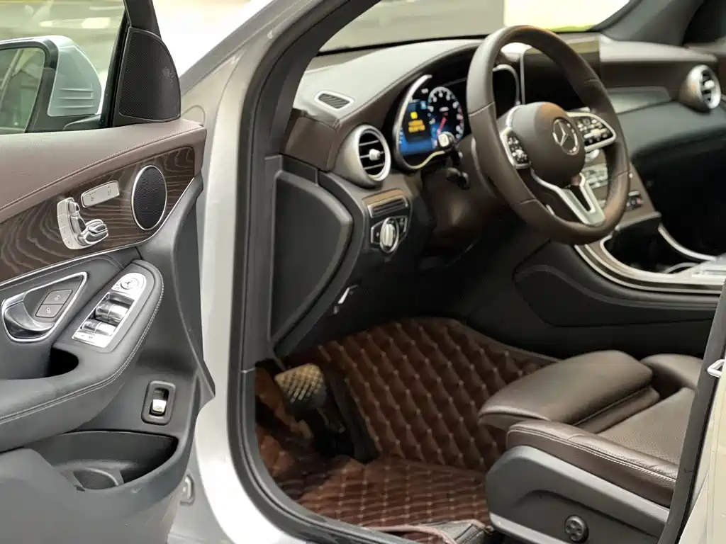 Mercedes-Benz GLC 2020 facelift GLC 300 L 4MATIC dynamic купить на сайте DeffCars