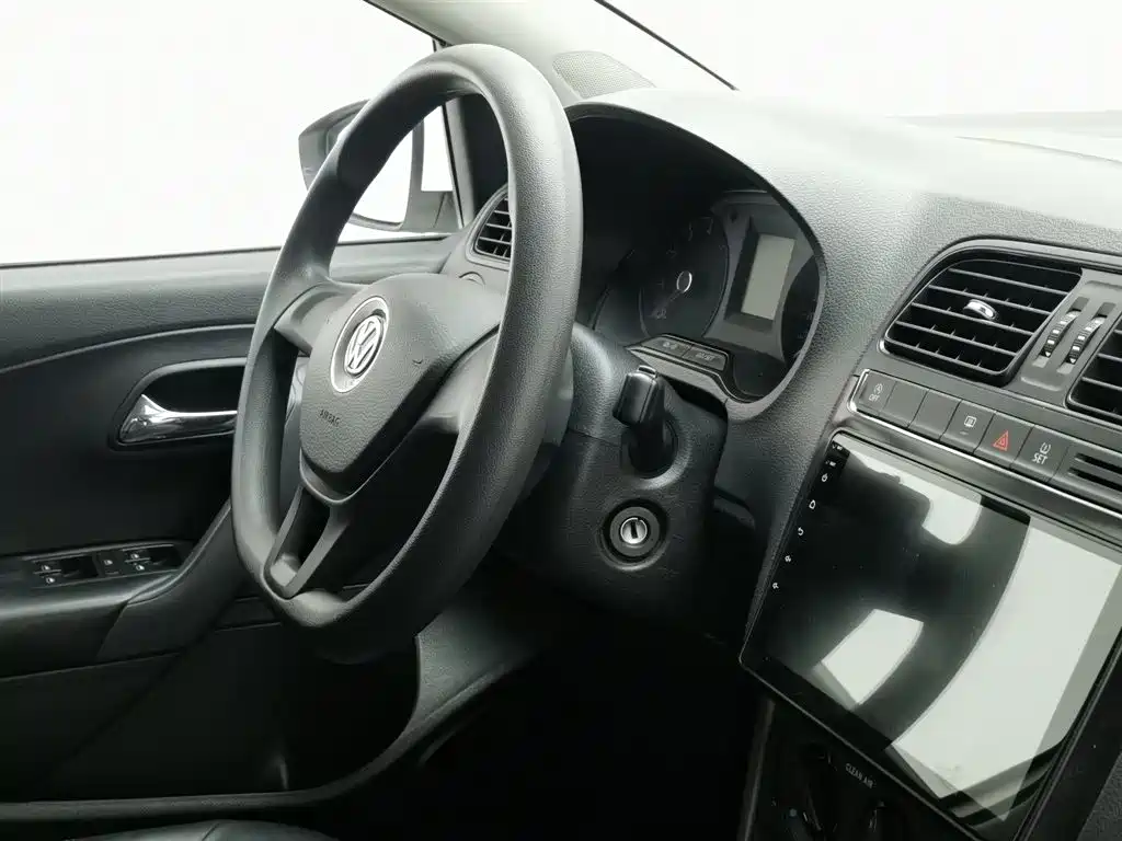 Polo 2018 1.5L automatic safe driving model купить на сайте DeffCars