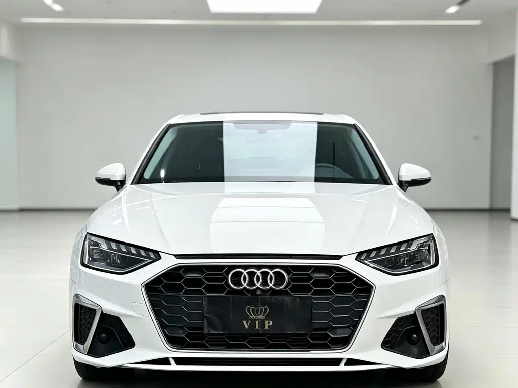 Audi A4L 2023 40 TFSI Fashionable and Dynamic купить на сайте DeffCars