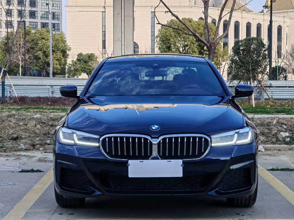 BMW 5 Series 2022 facelift 525Li M Sports Package купить на сайте DeffCars