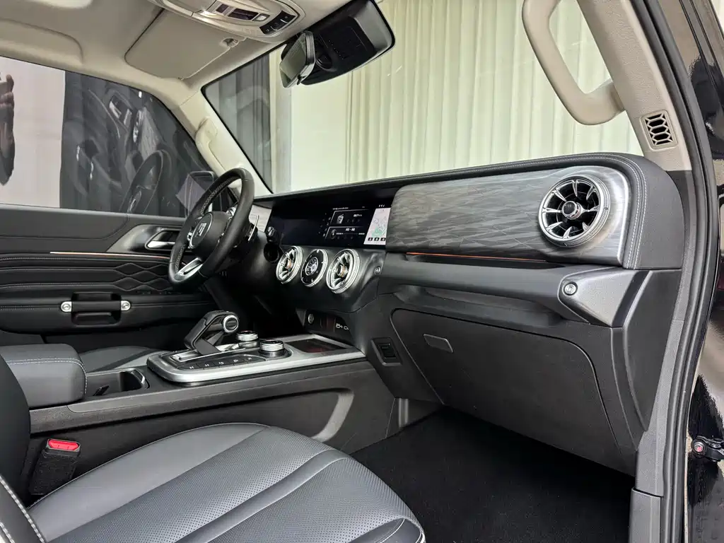 Tank 300 2021 Off-Road Version 2.0T Conqueror купить на сайте DeffCars