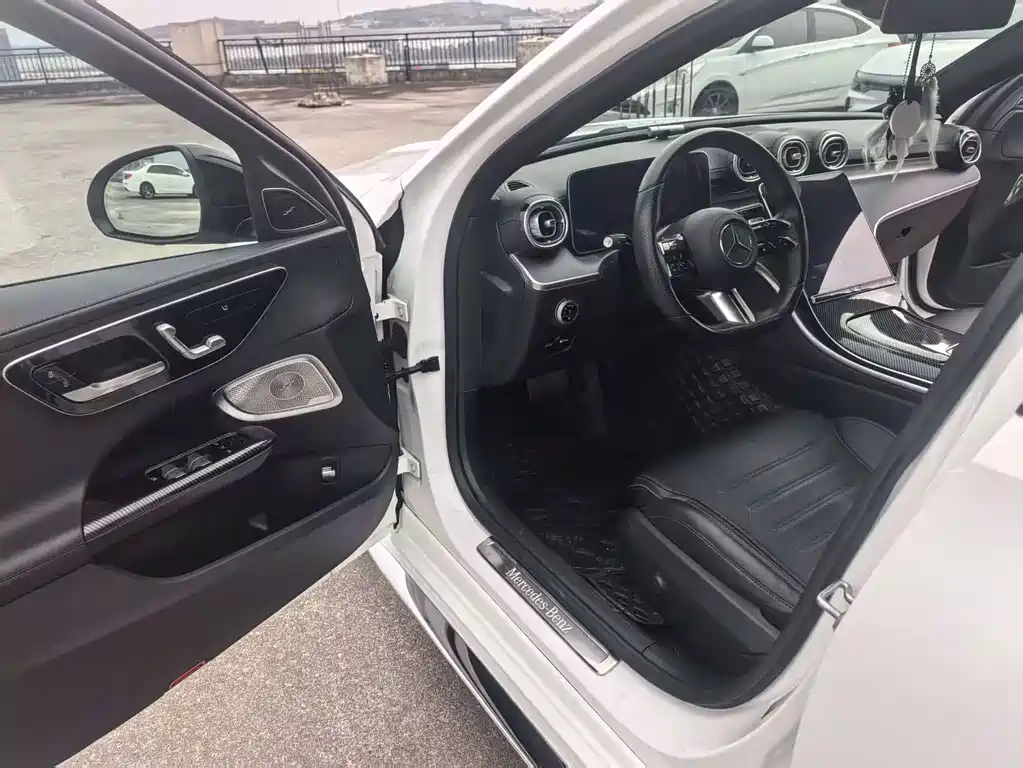 Mercedes-Benz C-Class 2024 facelift C 260 L sports version купить на сайте DeffCars