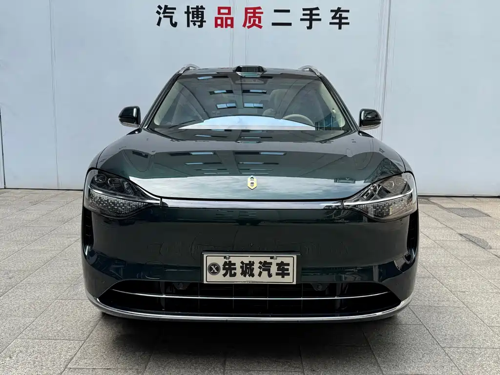 Wenjie M9 2025 extended range Ultra version 52kWh 6-seater version (192-line lidar) купить на сайте DeffCars