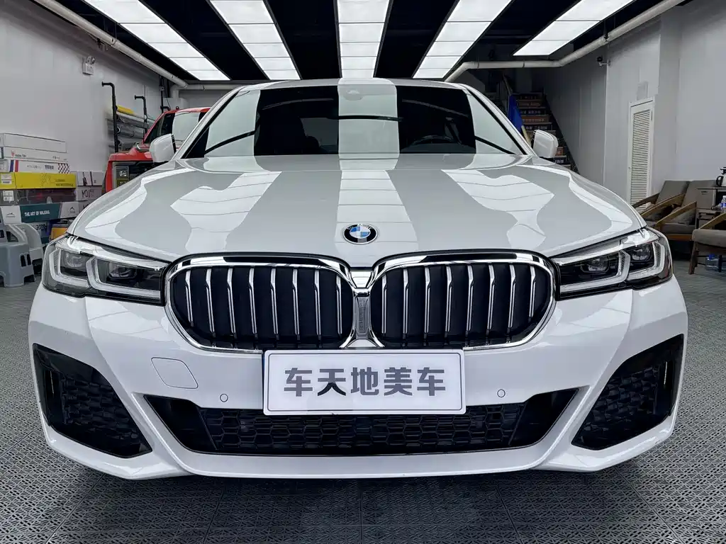 BMW 5 Series 2023 530Li xDrive M Sports Package купить на сайте DeffCars