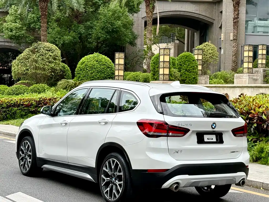 BMW X1 2022 xDrive25Li Exclusive Model купить на сайте DeffCars