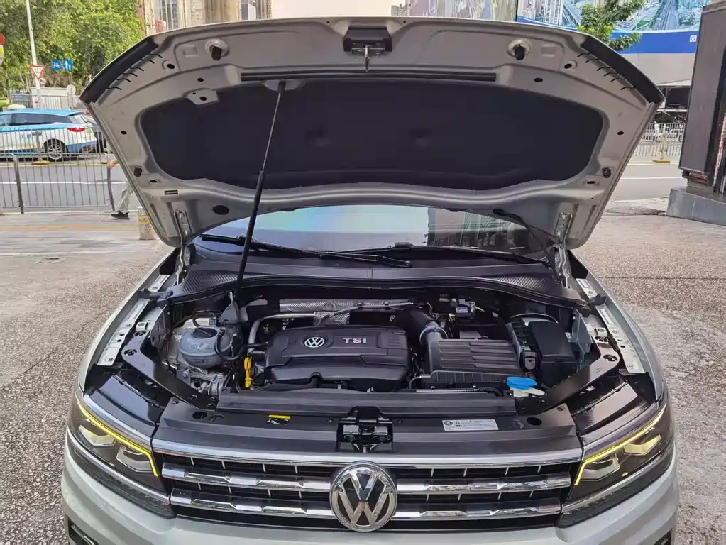 Tiguan L 2017 380TSI automatic four-wheel drive flagship version купить на сайте DeffCars