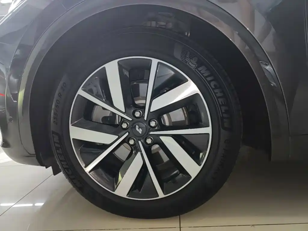 Ideal L7 2023 Pro купить на сайте DeffCars