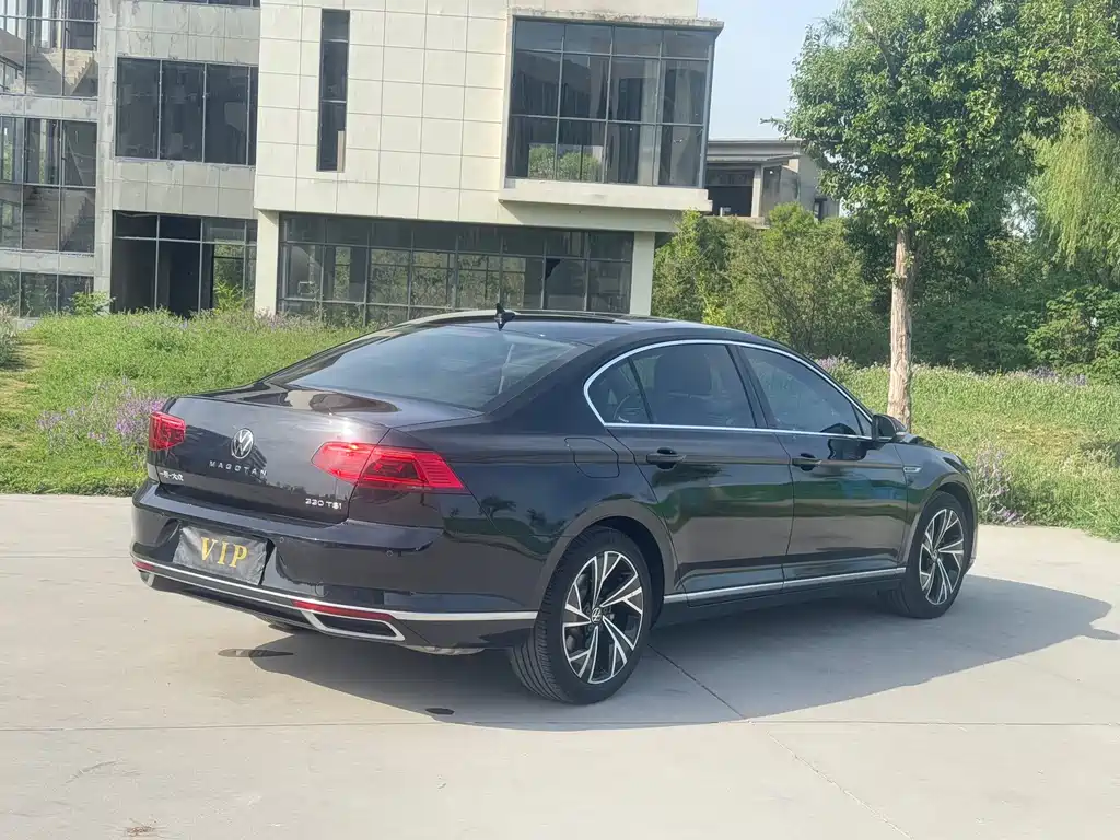 Magotan 2020 330TSI DSG luxury model купить на сайте DeffCars
