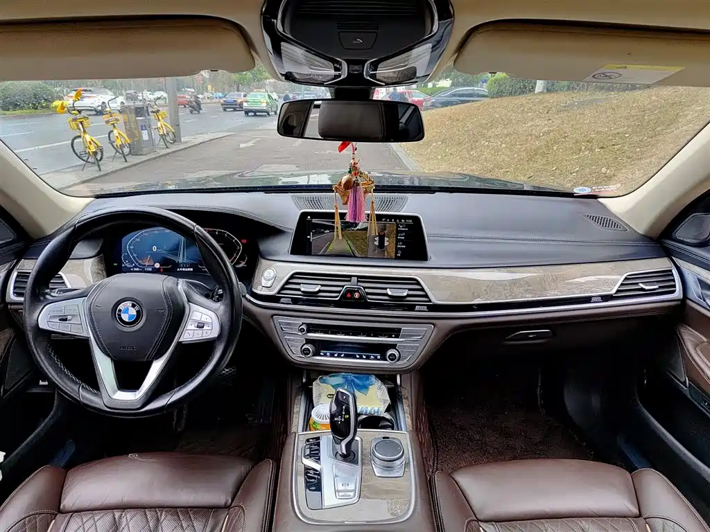 BMW 7 Series 2019 740Li Leading Luxury Package купить на сайте DeffCars