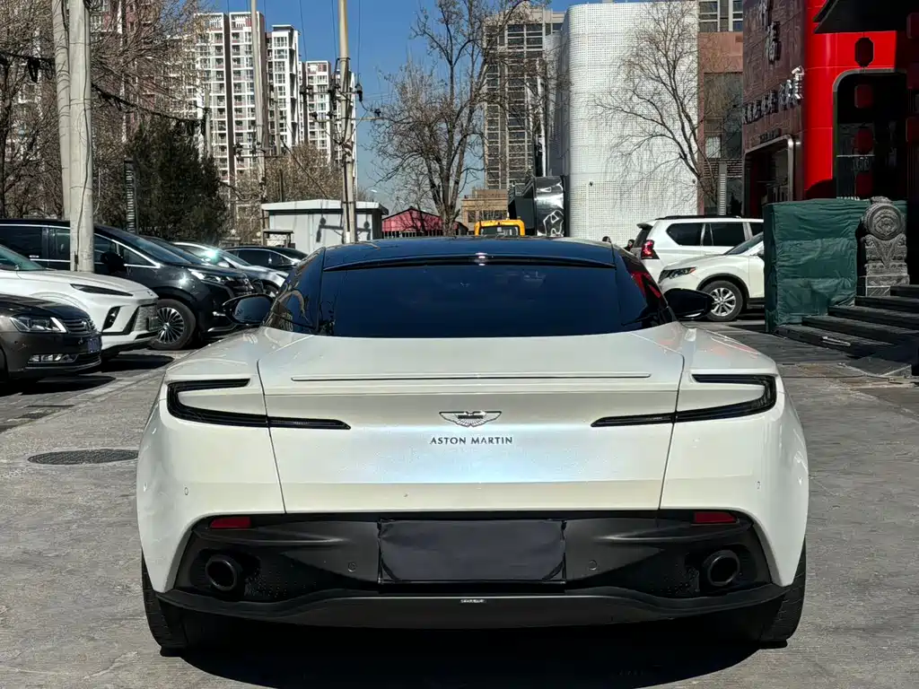Aston Martin DB11 2019 4.0T V8 Coupe купить на сайте DeffCars
