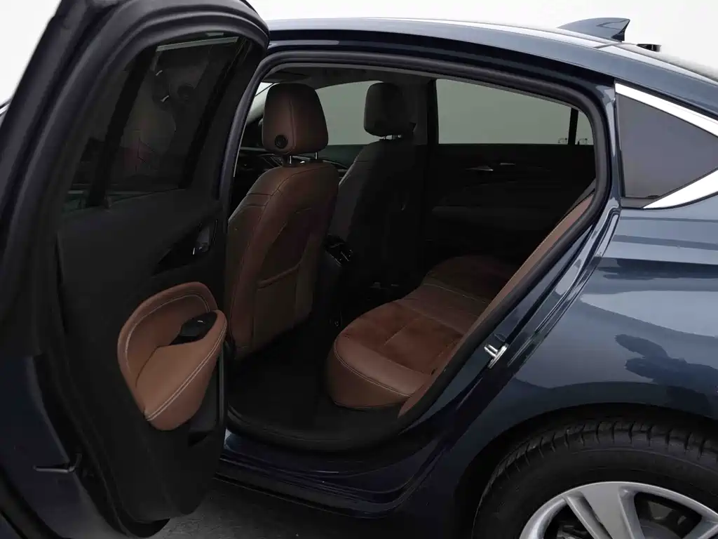 Regal 2019 20T Elite National VI купить на сайте DeffCars