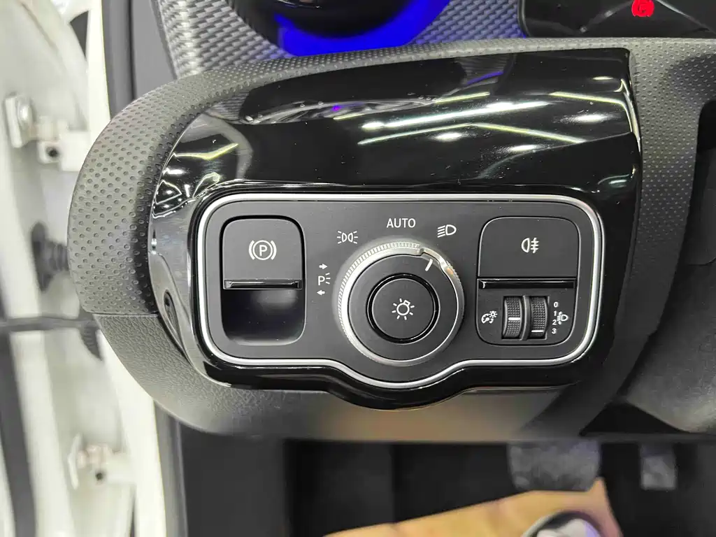 Mercedes-Benz A-Class 2022 A 180 L Sports Sedan купить на сайте DeffCars