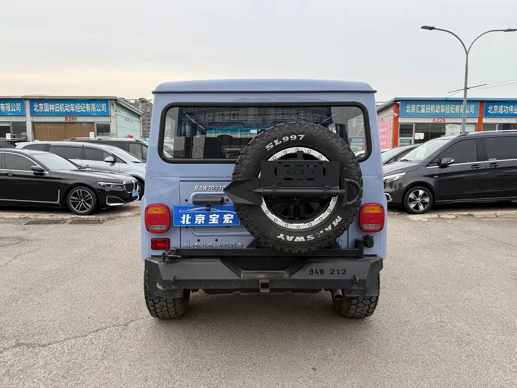 212 Classic 2023 Sniper 2.4T Manual Lightweight Model купить на сайте DeffCars