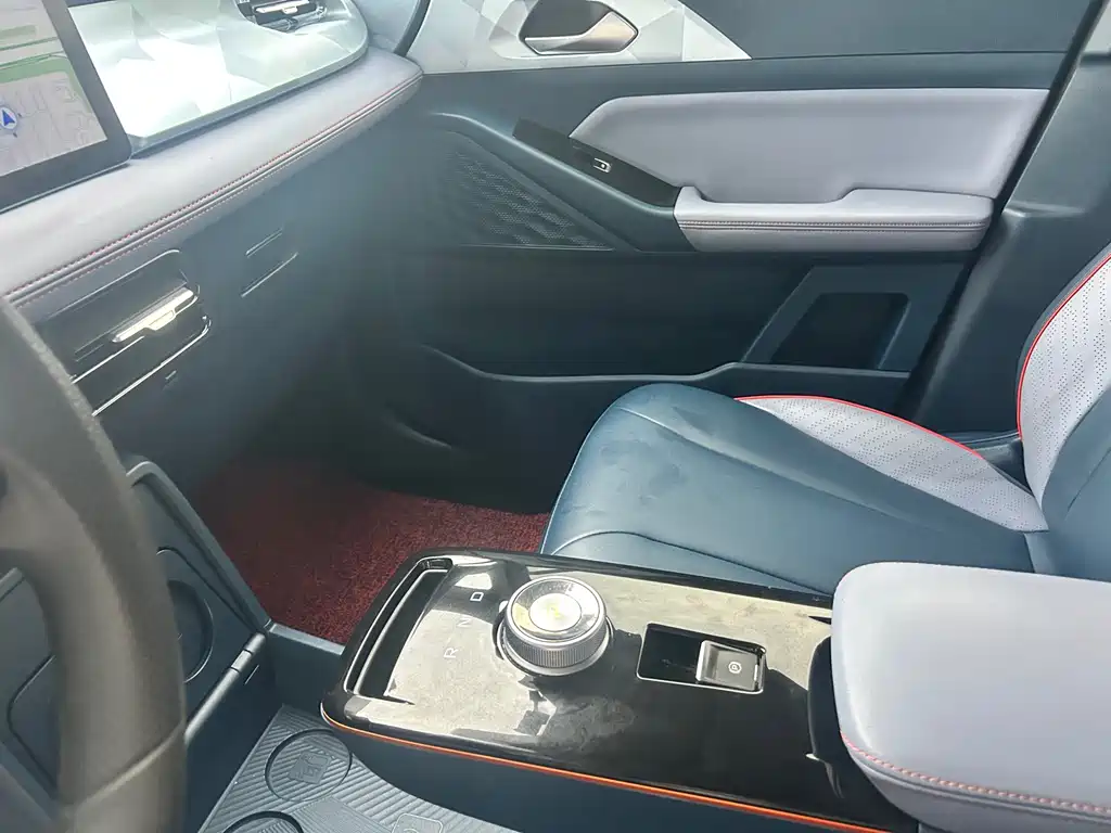 Geely Geometry E Firefly 2022 model 401KM Linglong Tiger 4 seats купить на сайте DeffCars
