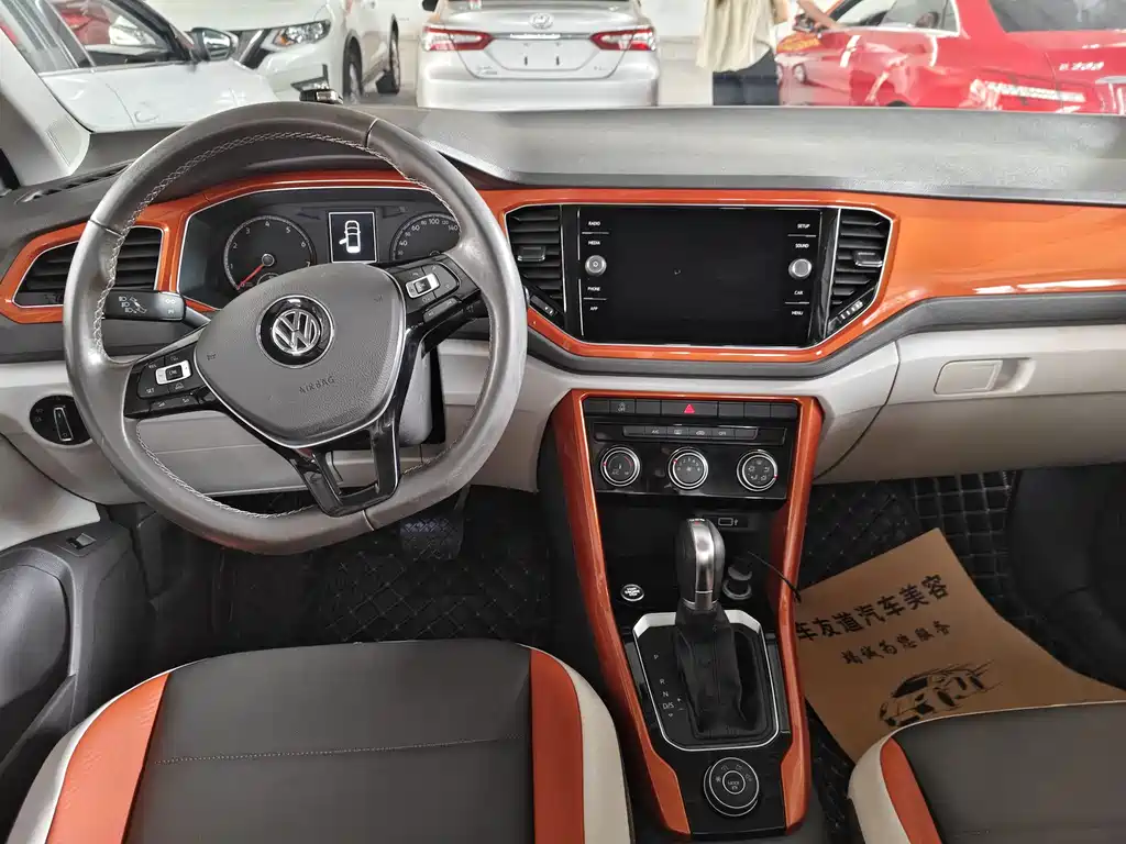 T-ROC 2018 280TSI DSG four-wheel drive comfort model National V купить на сайте DeffCars