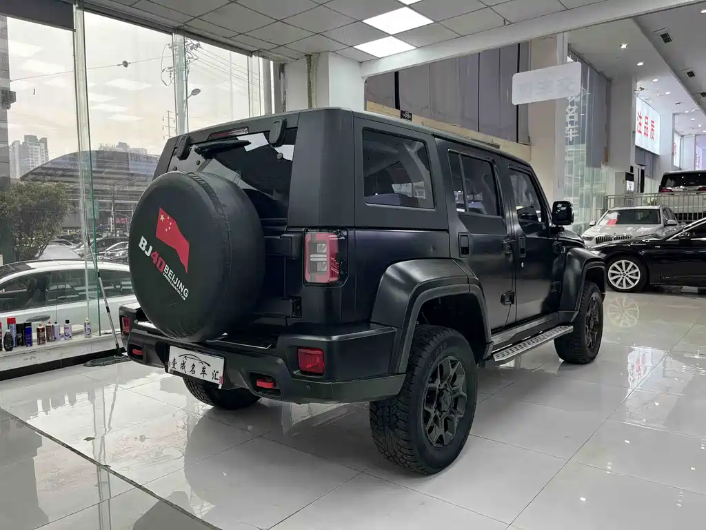 Beijing Off-Road BJ40 2021 2.0D Automatic Four-wheel Drive Blade Hero Edition Knight Type (front and rear electronically controlled locks) купить на сайте DeffCars