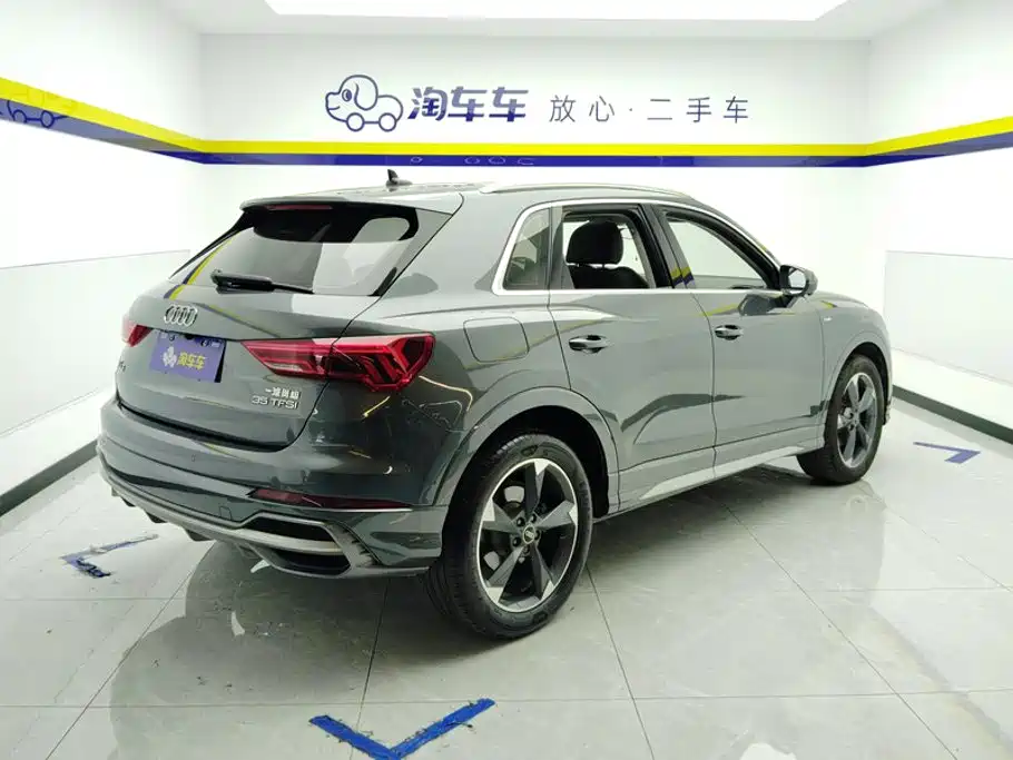 Audi Q3 2022 35 TFSI Fashionable and Dynamic купить на сайте DeffCars