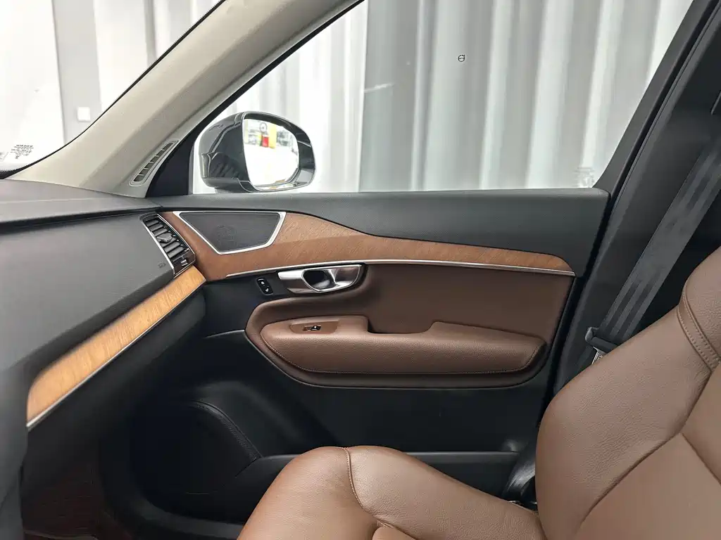 Volvo XC90 2020 facelift T6 Zhiyi Luxury Edition 7 seats купить на сайте DeffCars
