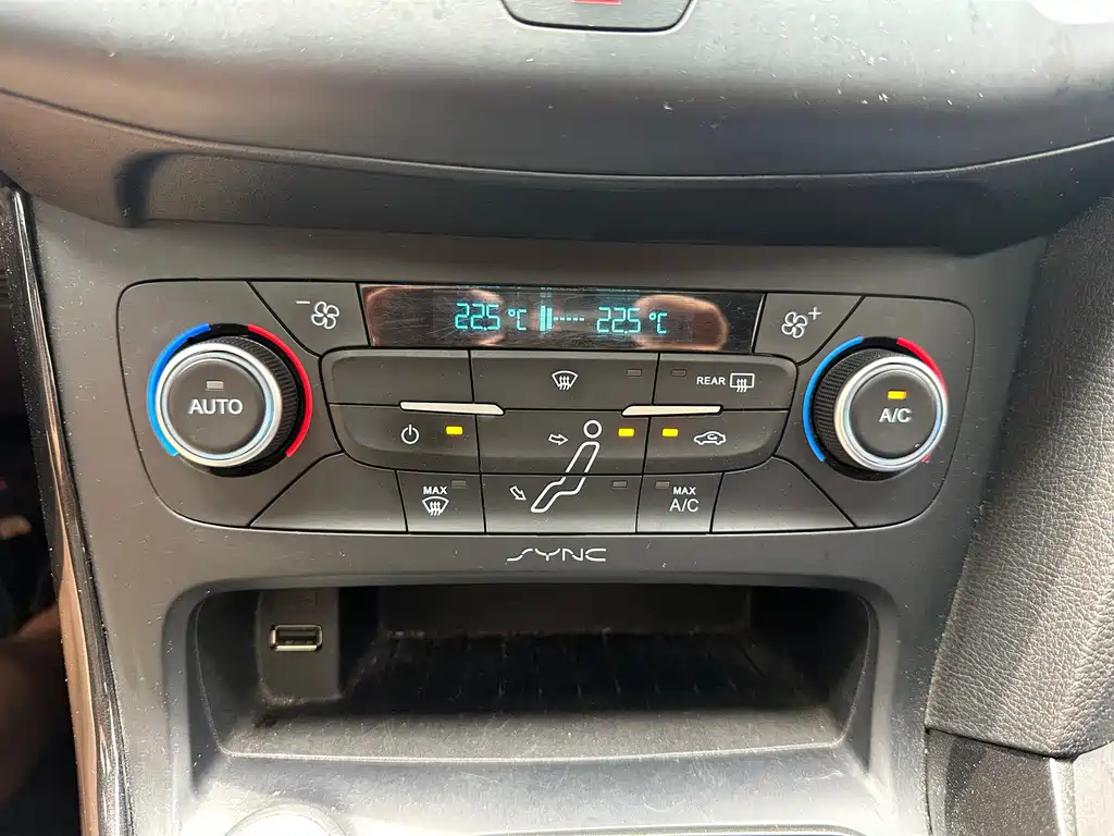 Focus 2018 Classic EcoBoost 180 Automatic Elite купить на сайте DeffCars