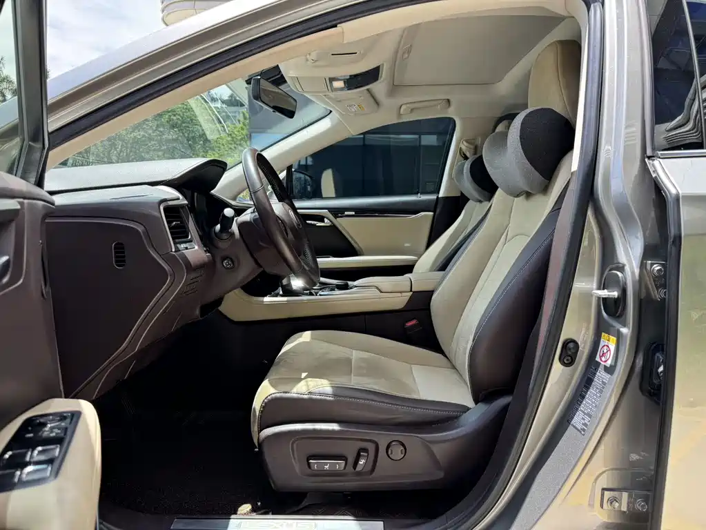 Lexus RX 2020 300 2WD Elite Edition National VI купить на сайте DeffCars