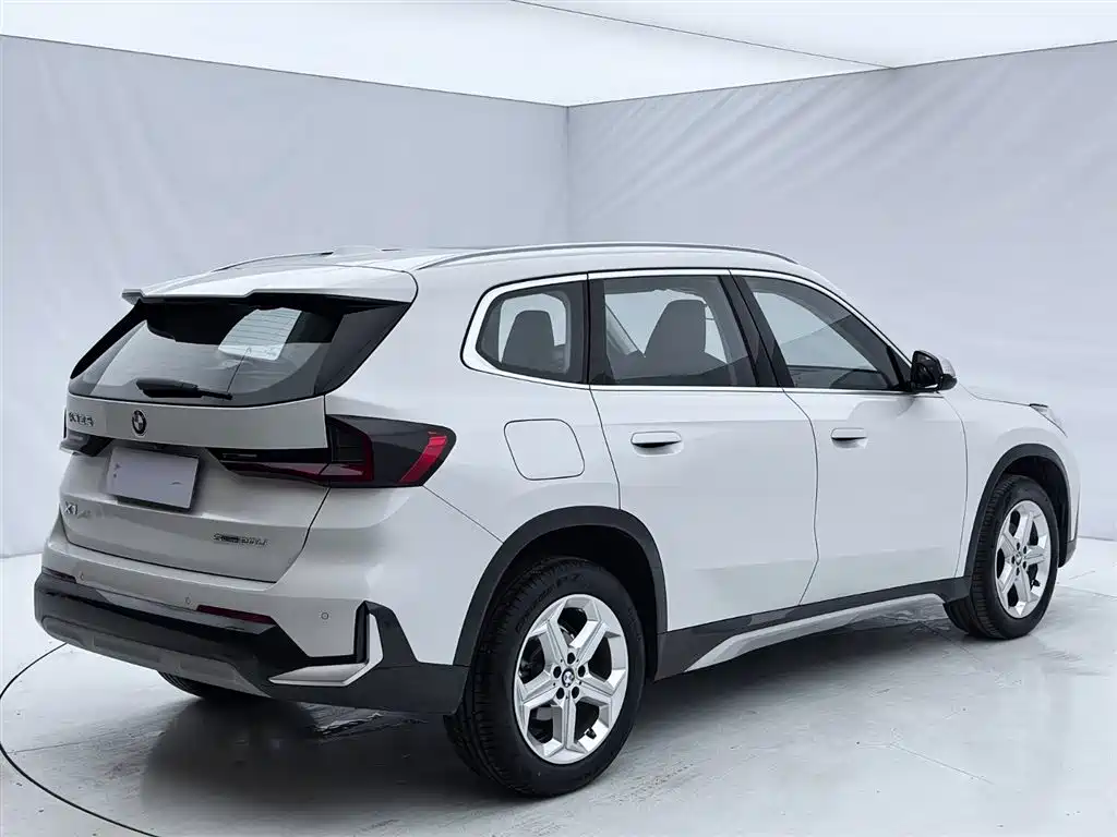 BMW X1 2023 sDrive20Li X Design Package купить на сайте DeffCars