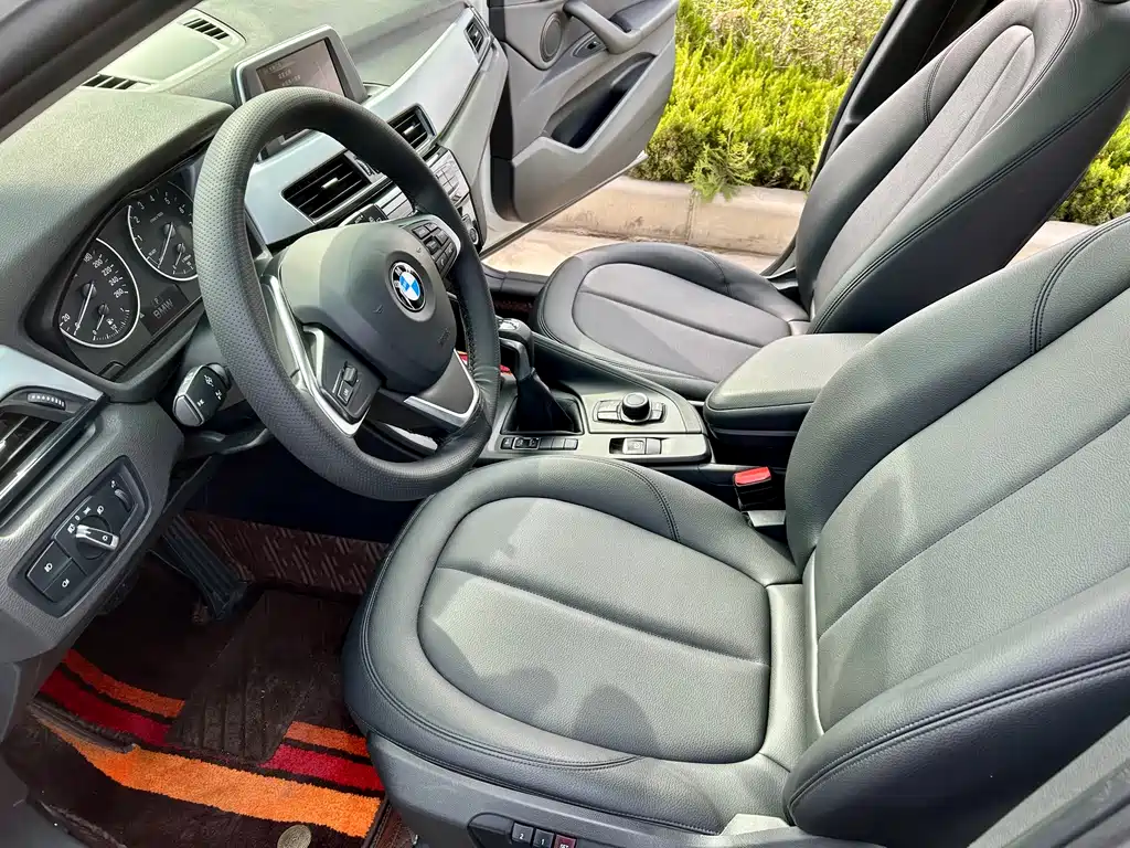 BMW X1 2018 sDrive20Li Leading Model купить на сайте DeffCars