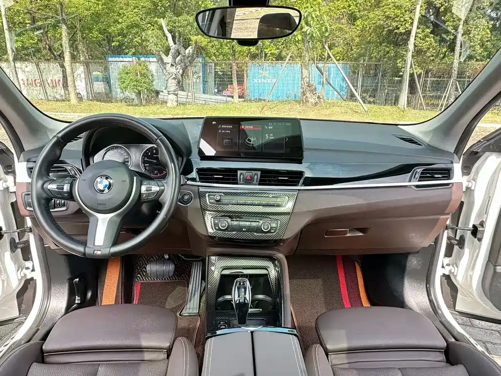 BMW X1 2021 facelift sDrive25Li leading model купить на сайте DeffCars