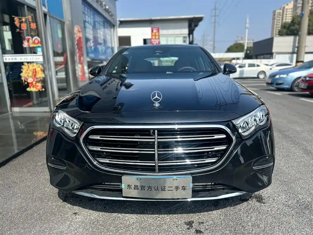 Mercedes-Benz E-Class 2026 E 260 L Classic Edition купить на сайте DeffCars