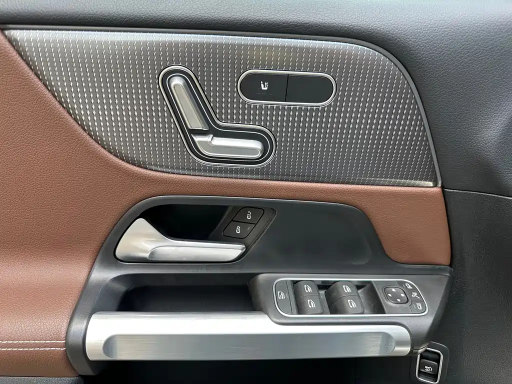 Mercedes-Benz GLB 2023 GLB 220 Fashion Model купить на сайте DeffCars