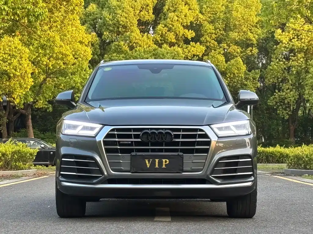 Audi Q5L 2020 facelift 40 TFSI enjoys fashionable style купить на сайте DeffCars