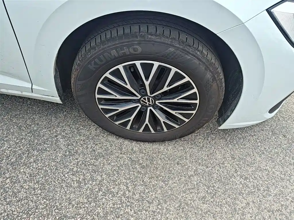Sagitar 2025 200TSI DSG Flyover Edition купить на сайте DeffCars