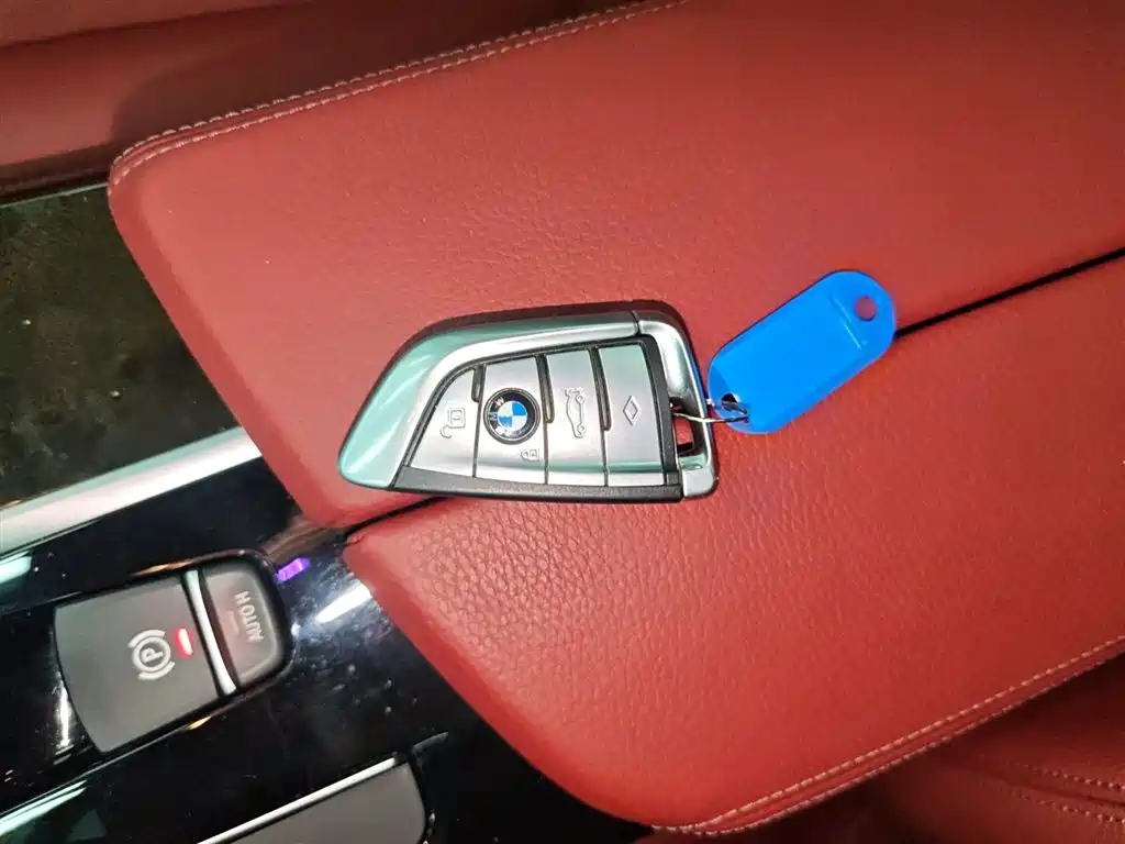 BMW 5 Series 2020 530Li Leading M Sports Package купить на сайте DeffCars