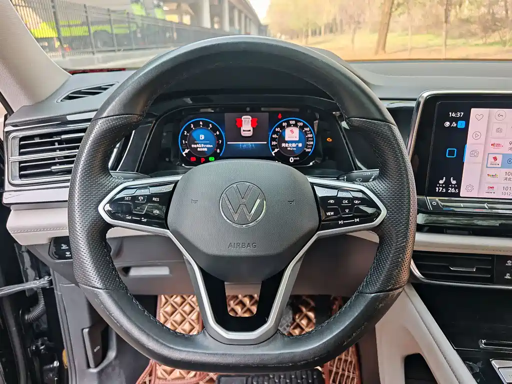 Touron 2022 380TSI four-wheel drive luxury version купить на сайте DeffCars