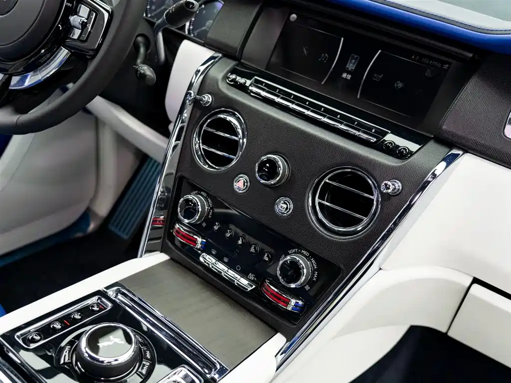 Cullinan 2018 four-seat version купить на сайте DeffCars