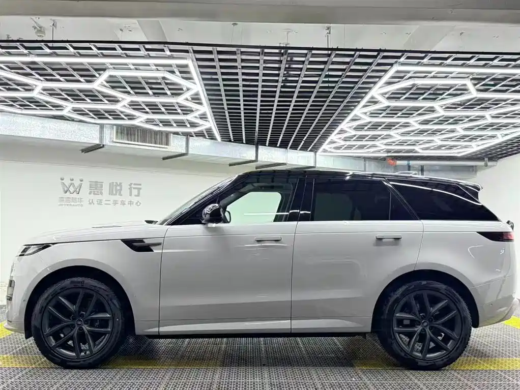 Range Rover Sport 2024 400PS Dynamic HSE купить на сайте DeffCars