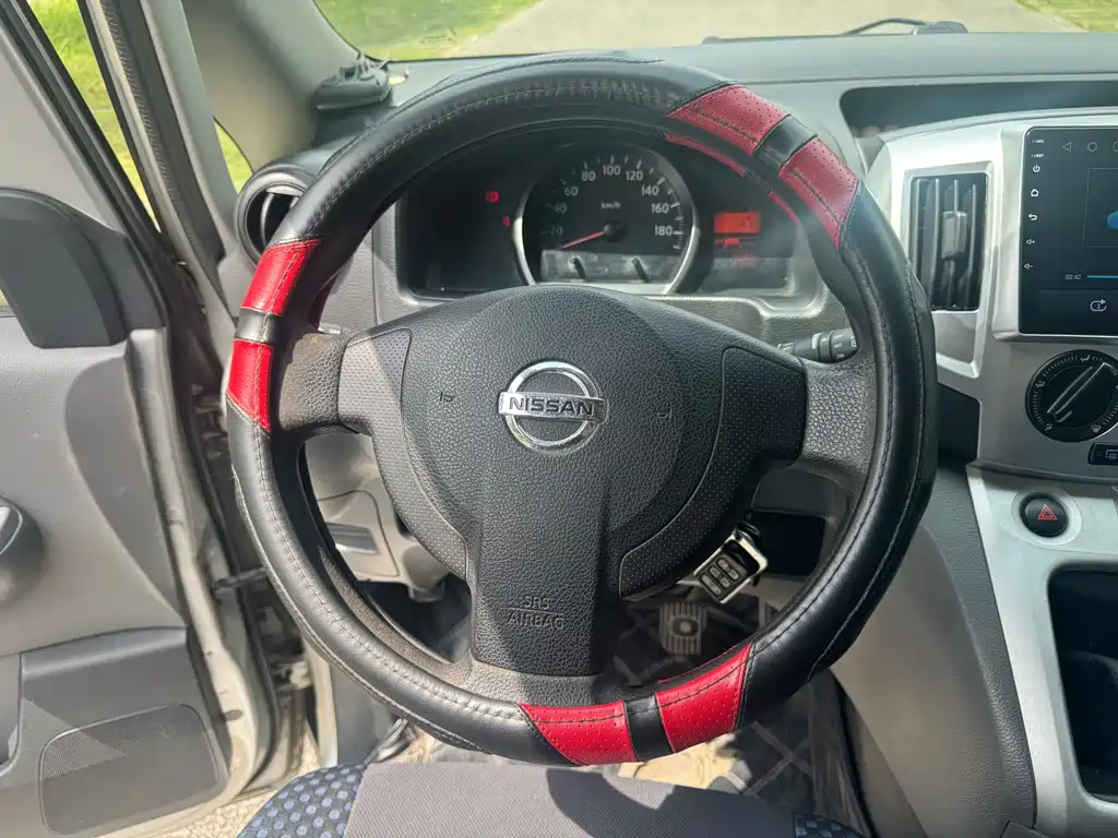 Nissan NV200 2011 model 1.6L 232 seats elegant type купить на сайте DeffCars