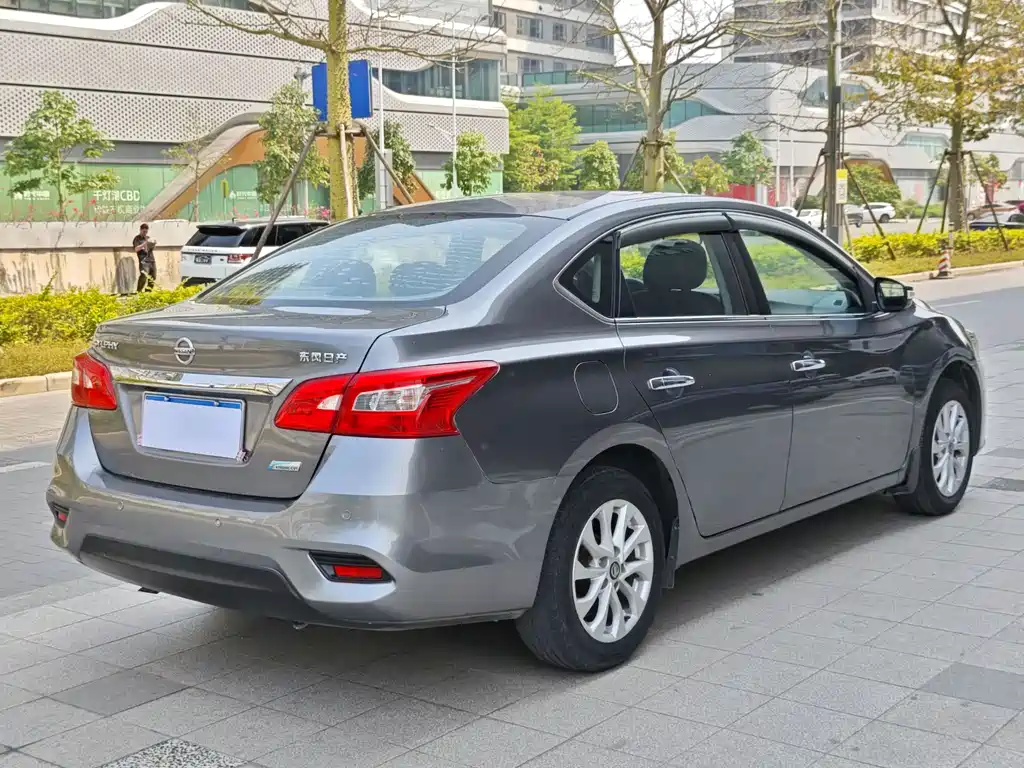 Sylphy 2018 1.6XV CVT Exclusive Edition купить на сайте DeffCars