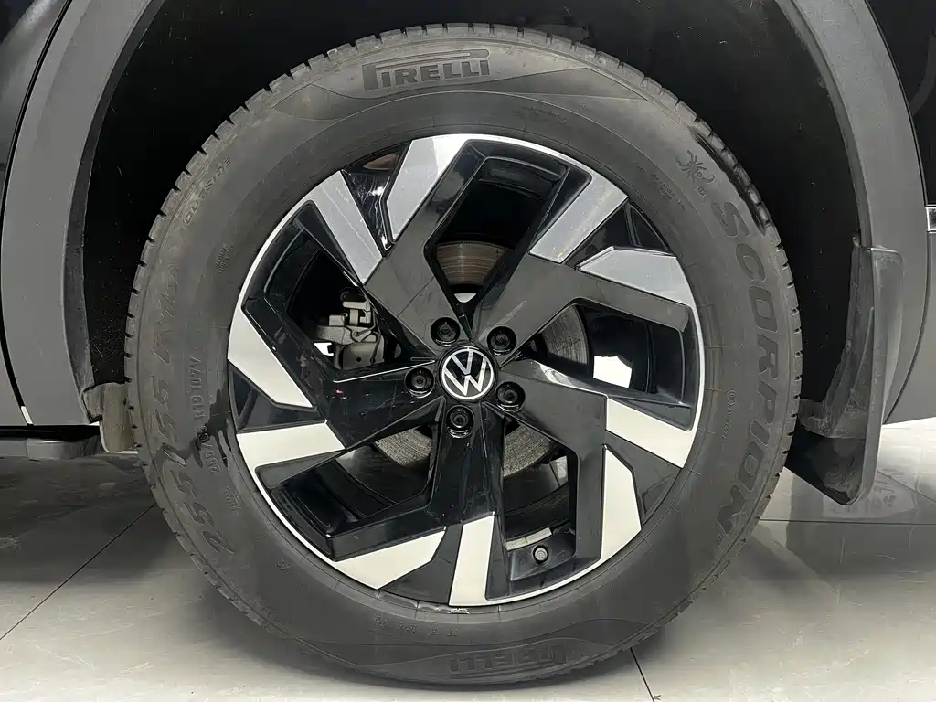 Touron 2021 380TSI four-wheel drive luxury version купить на сайте DeffCars