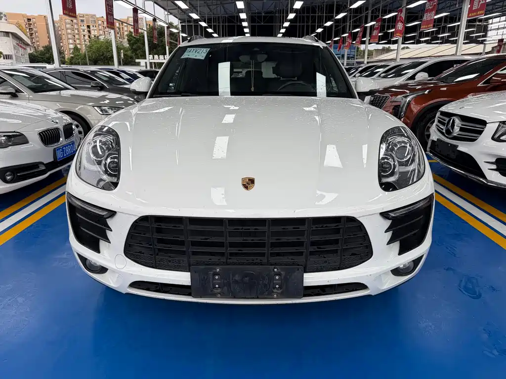 Macan 2017 Macan 2.0T купить на сайте DeffCars