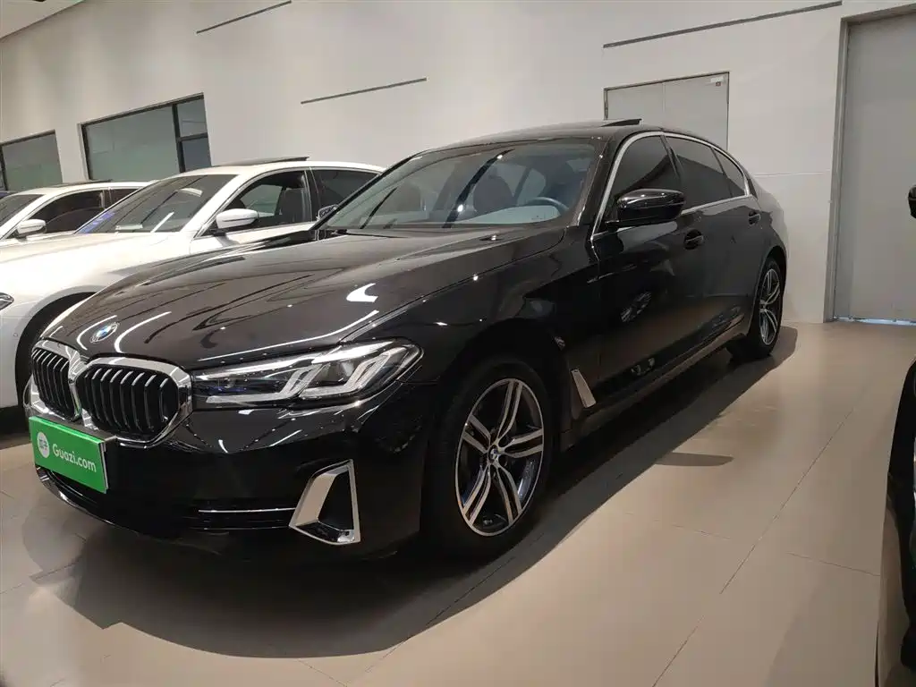 BMW 5 Series 2023 530Li Leading Luxury Package купить на сайте DeffCars
