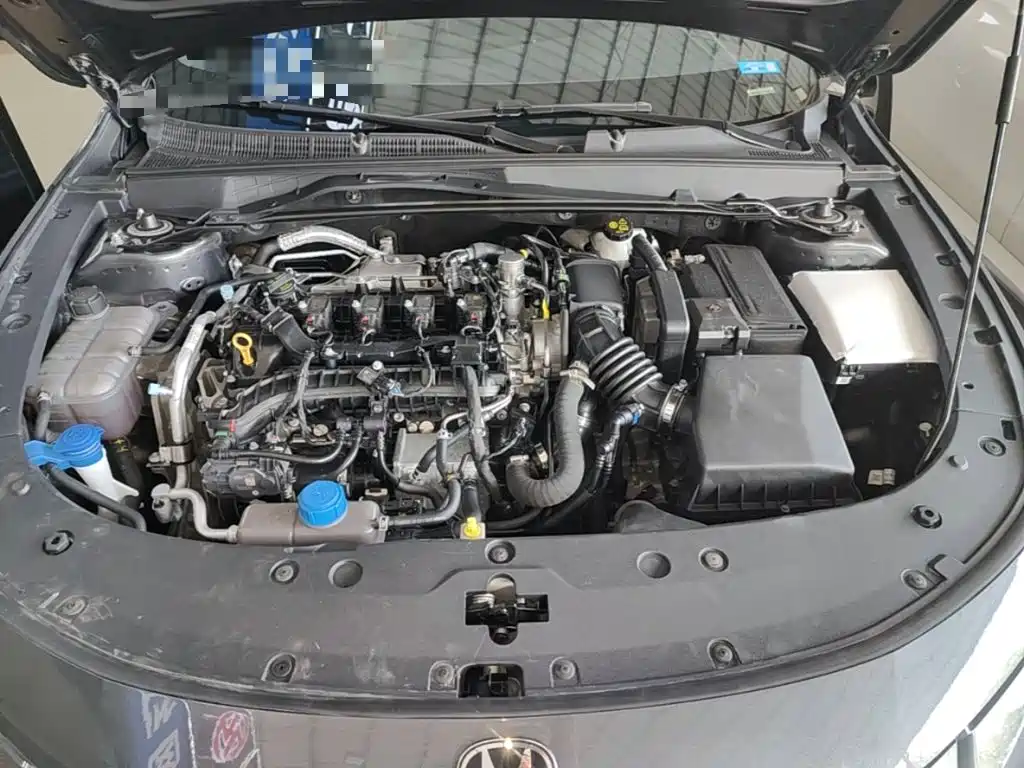 Changan UNI-V 2024 1.5T Premium Type купить на сайте DeffCars