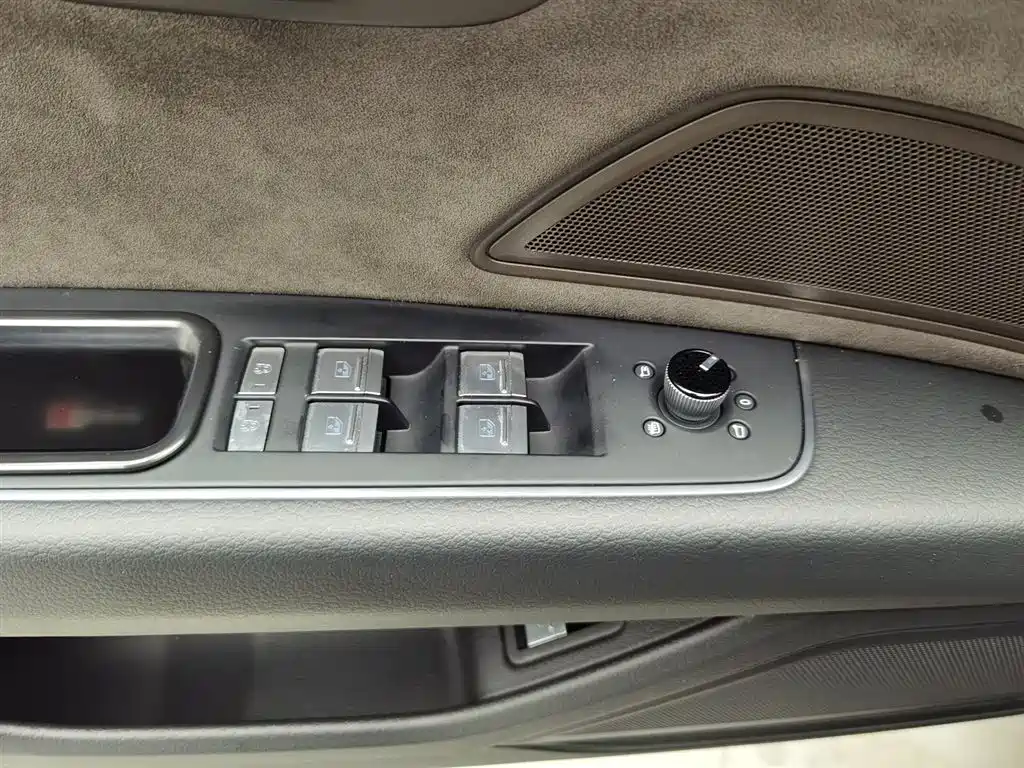 Audi A8 2022 A8L 50 TFSI quattro Comfort Collection Edition купить на сайте DeffCars