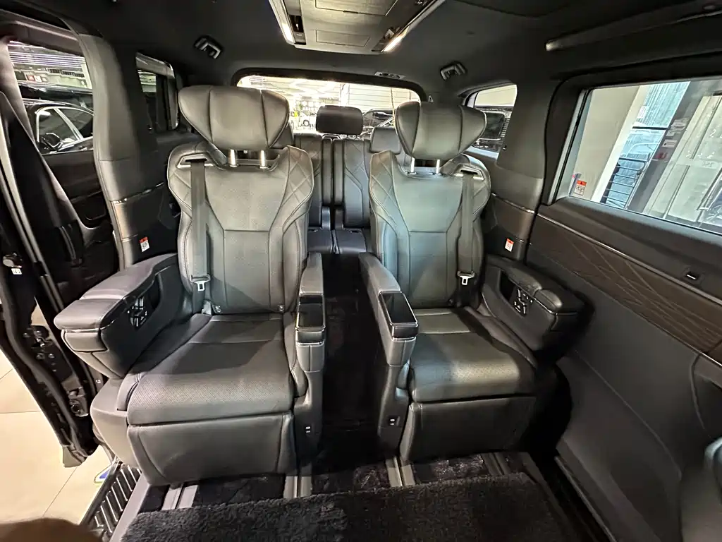 Wilfa 2023 Crown Dual Engine 2.5L HV Extreme Edition купить на сайте DeffCars