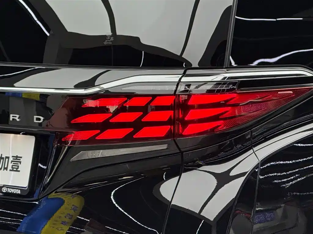 Alfa 2025 Dual Engine 2.5L Premium Gold Edition купить на сайте DeffCars