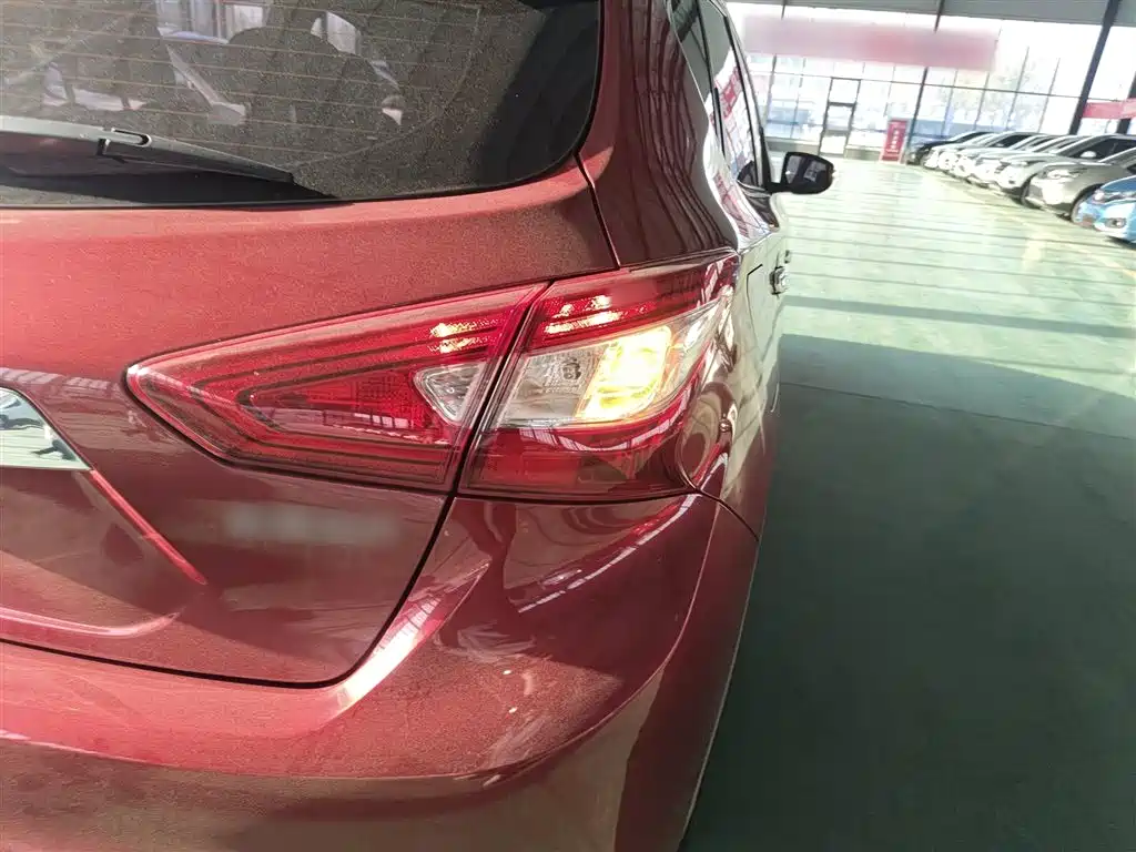Tiida 2021 1.6L CVT Smart Travel Edition купить на сайте DeffCars