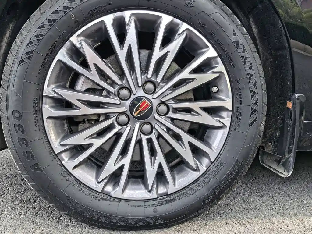 Hongqi H5 2023 2.0T Automatic Intelligent Connected Flag Edition купить на сайте DeffCars