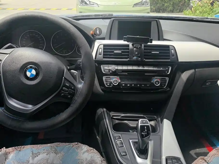 BMW 3 Series 2017 320i M Sports купить на сайте DeffCars