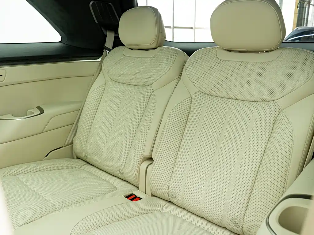 Ledo L90 2025 Max six-seater version купить на сайте DeffCars