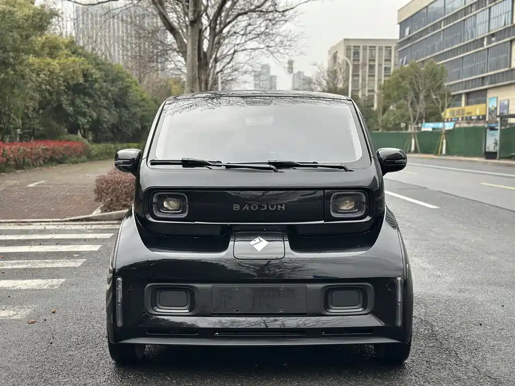 Baojun KiWi EV 2022 Artist’s Light Edition Lithium Iron Phosphate купить на сайте DeffCars