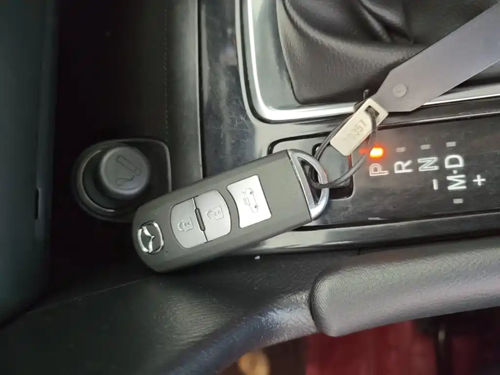 Mazda Axela 2017 Three-Car 1.5L Automatic Luxury Country V купить на сайте DeffCars